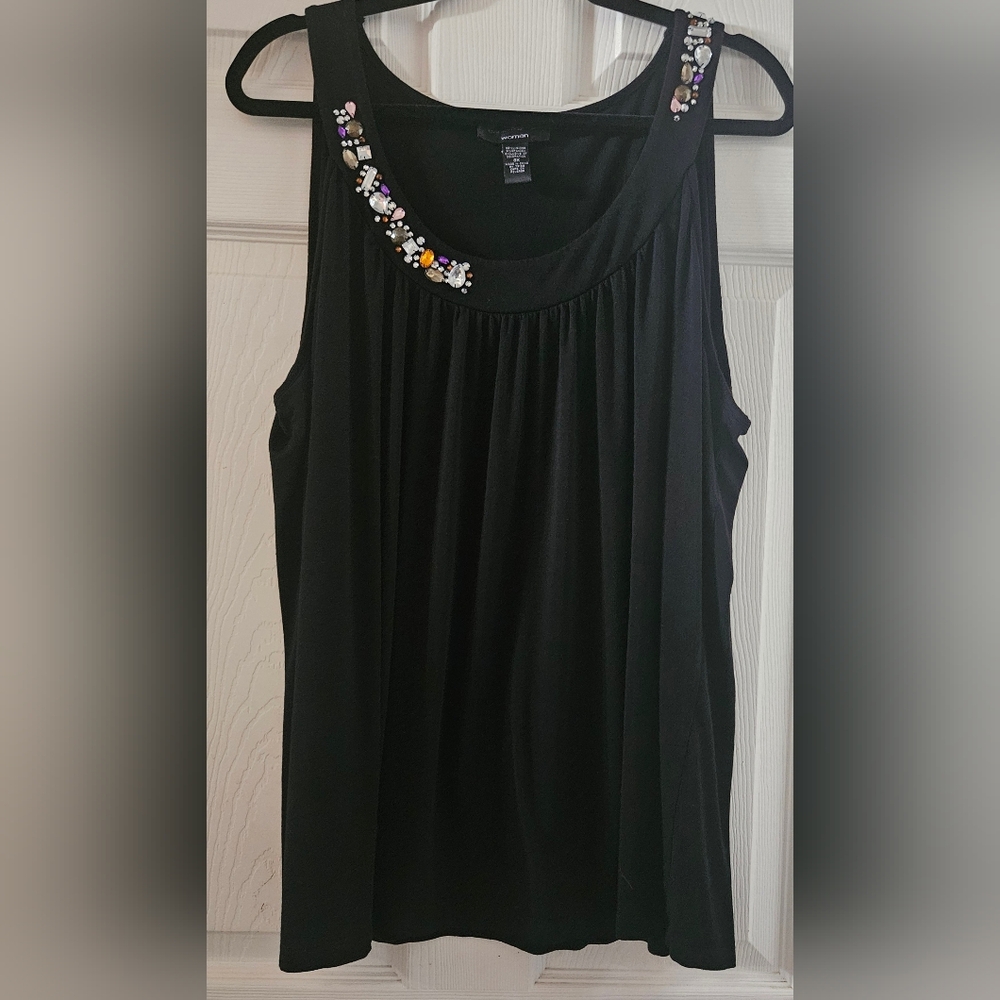 Cable & Gauge Woman Sleeveless Top
